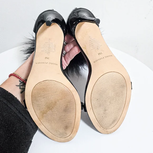 Marc Fisher black patent leather faux fur ankle strap sandals heels size… - Picture 7 of 8